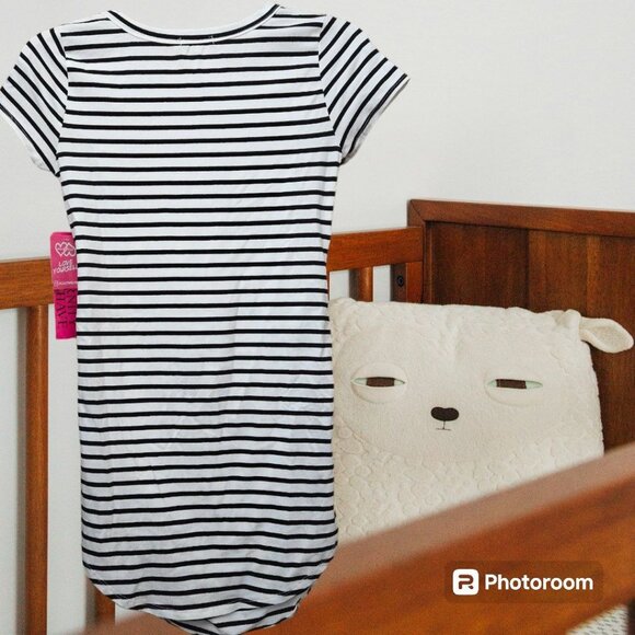 NWT Heart & Hips Maternity T-Shirt Style Dress SS Sz L Black And White Striped - Picture 5 of 5